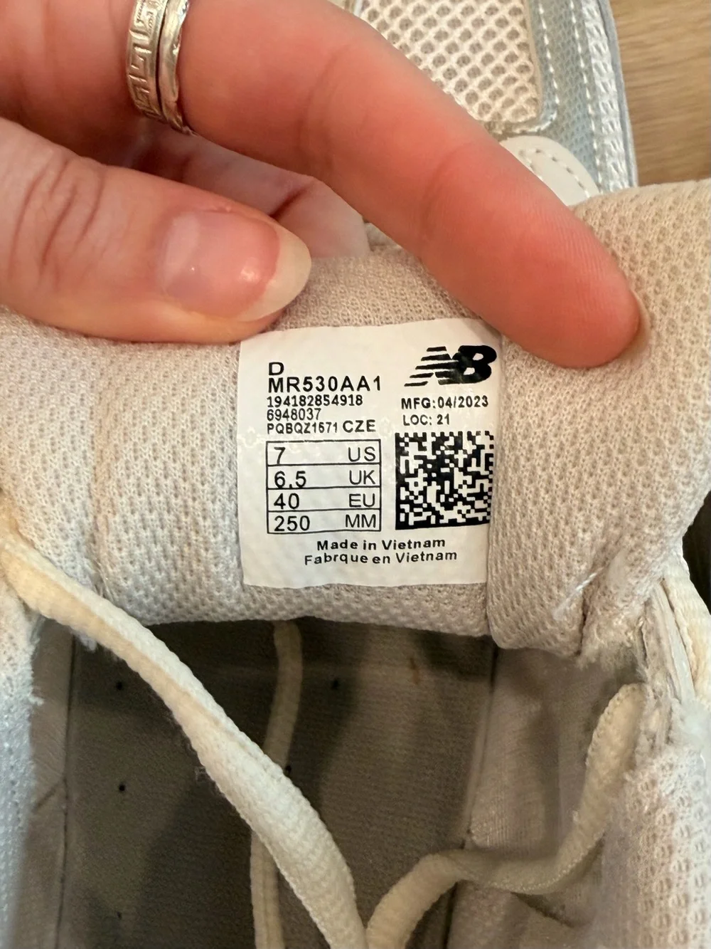 NEW New Balance 530 Moonbeam / Sea Salt Sneakers